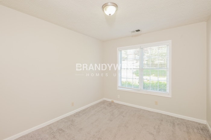 Building Photo - 270 Allatoona Rd