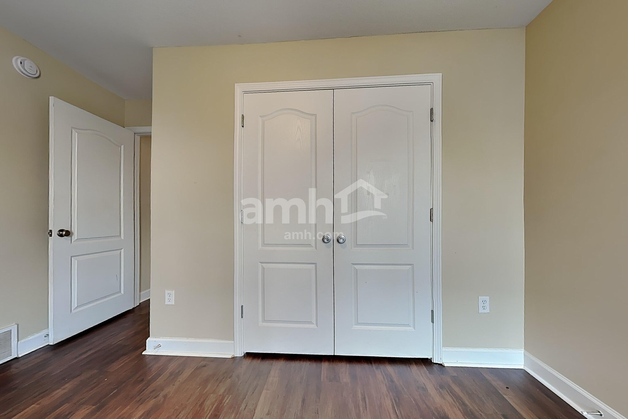 Building Photo - 375 Vaiden Ridge Dr N