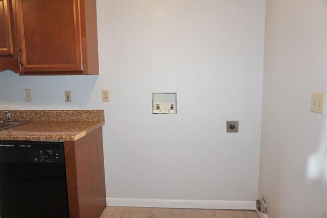 Building Photo - Winter Ridge Condo