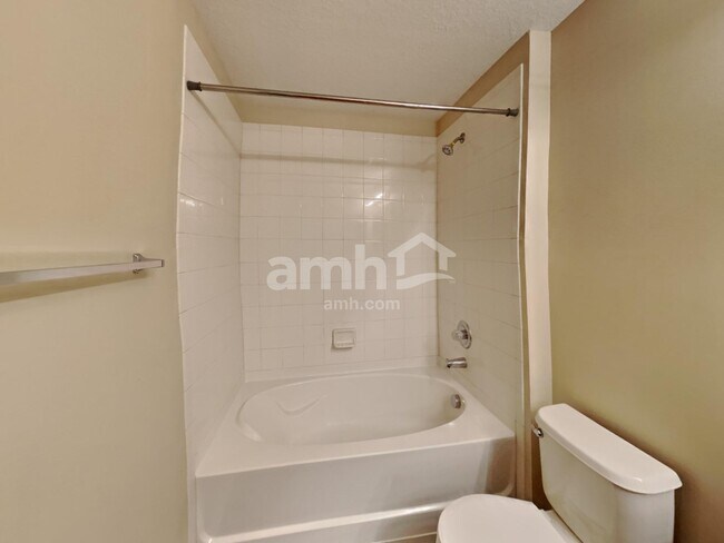 Building Photo - 9742 Simeon Dr