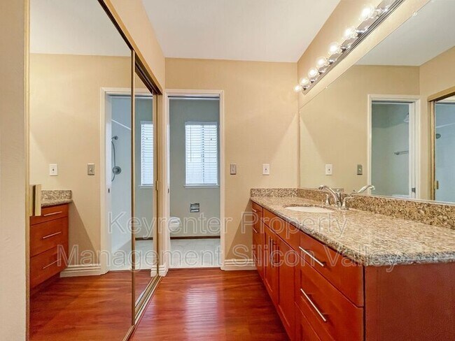 Building Photo - 4115 Beebe Cir