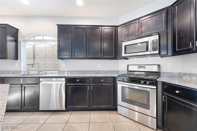 Building Photo - 5793 Rolling Dale Ave