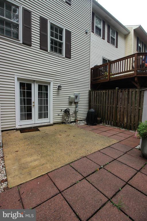 Building Photo - 5902 Langton Dr