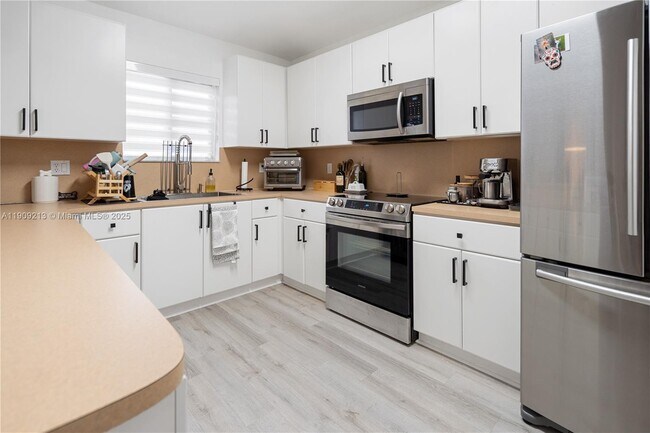 Building Photo - 22731 SW 88th Pl