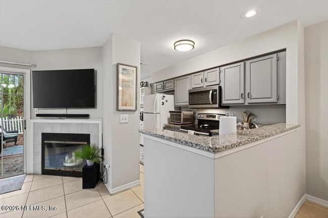 Building Photo - 323 Sand Castle Way