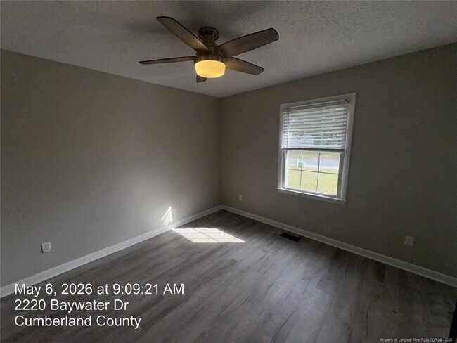 Building Photo - 2220 Baywater Dr