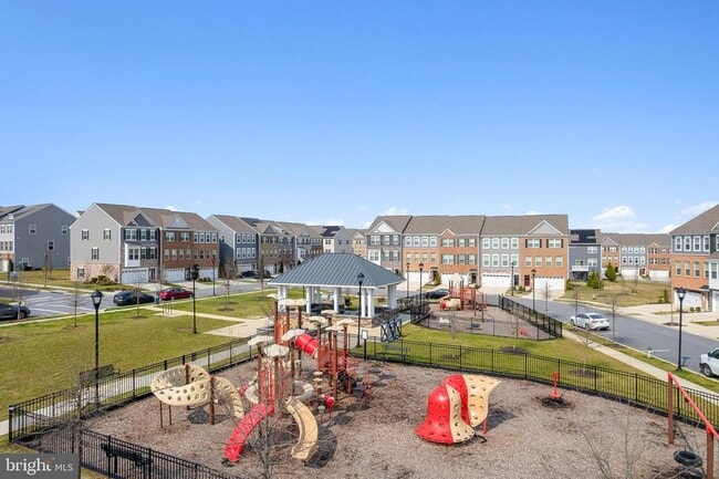 Building Photo - 9715 Summerton Dr