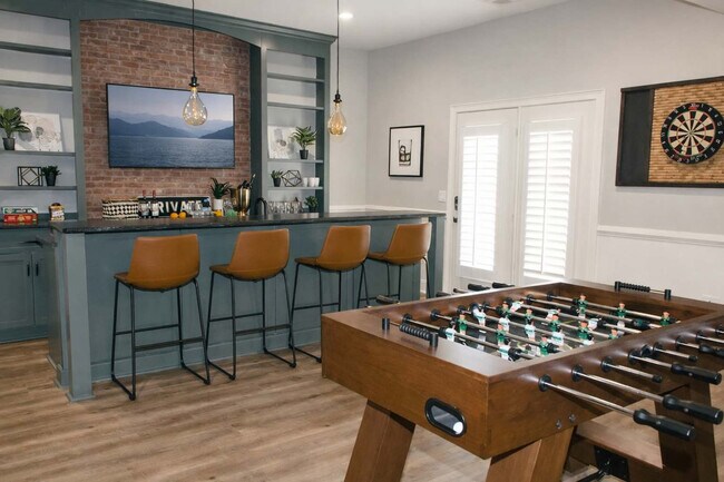 Building Photo - 131F Woodmont Blvd