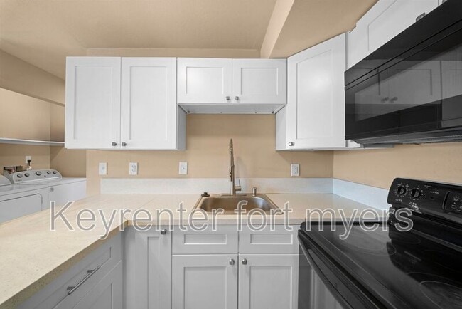 Building Photo - 13405 Pine Needle Ln