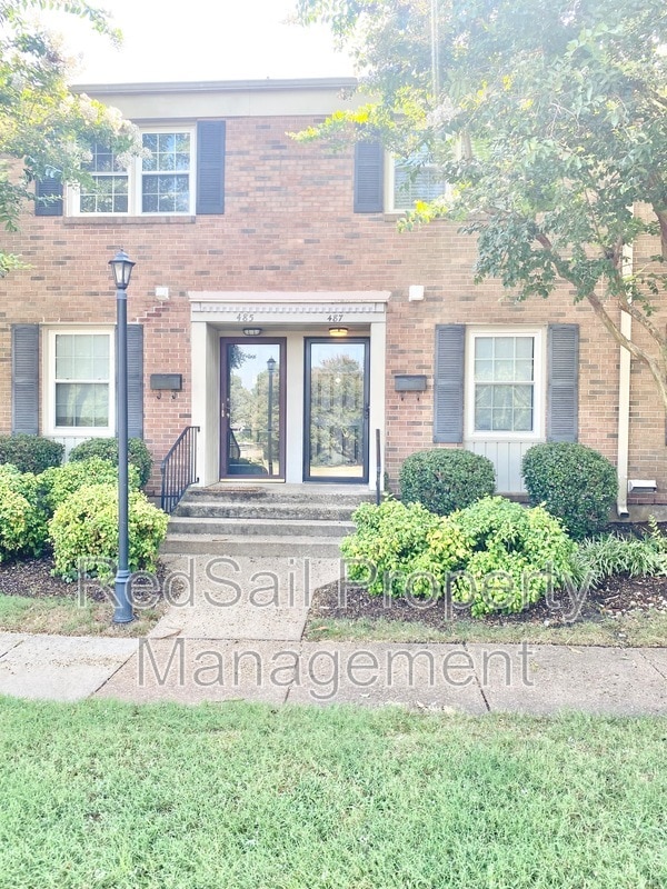 Primary Photo - 487 Bridge St