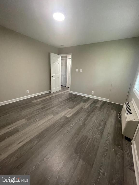 Building Photo - 110 N College Dr