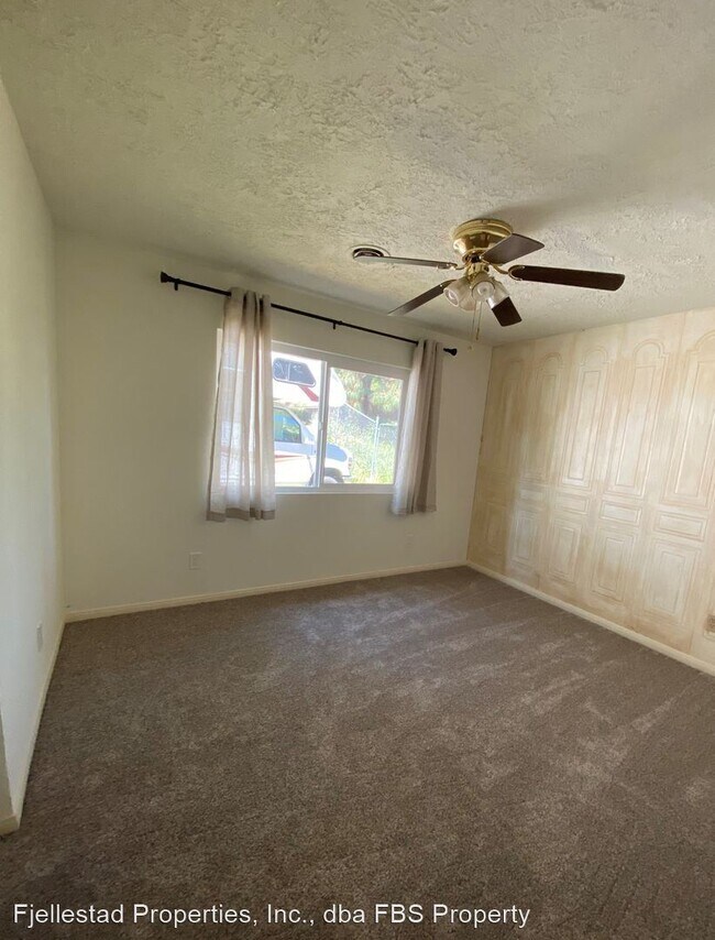 Building Photo - 4 br, 2 bath House - 13550 Adlai Lane