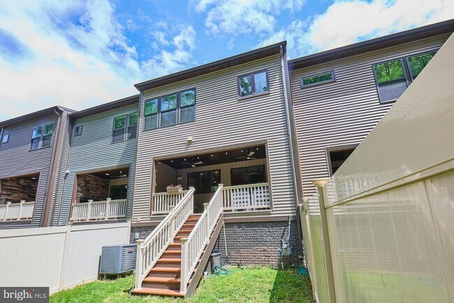 Building Photo - 3060 Wild Blue Indigo Ct