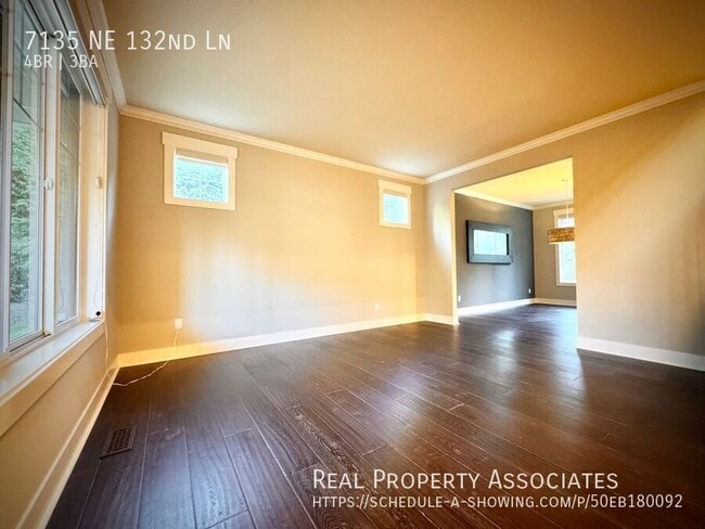 Building Photo - 7135 NE 132nd Ln