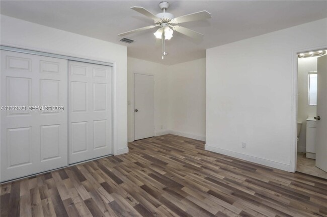 Building Photo - 200 SW 64th Way