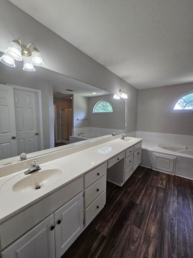 Building Photo - 909 Prairie Pass