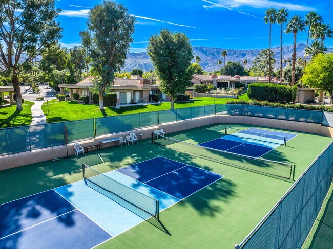 Building Photo - 48980 Wildwood Ln