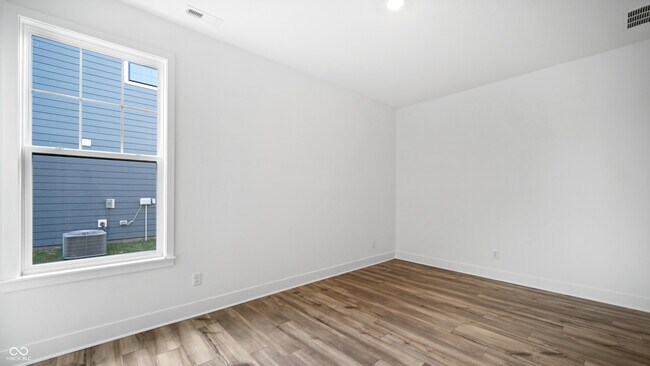 Building Photo - 2094 W 171st St