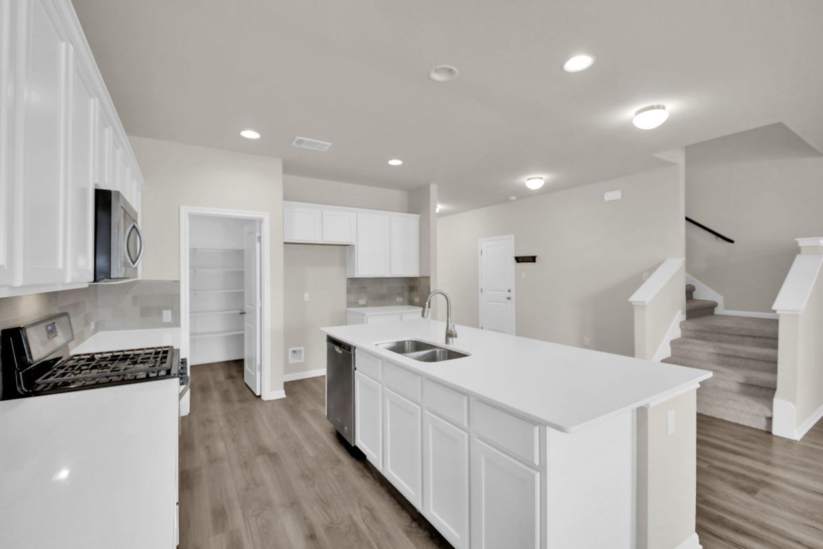 Building Photo - 1829 Leander Dr