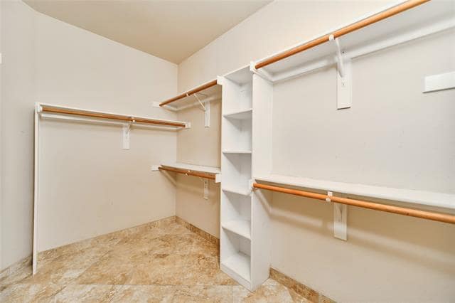 Building Photo - 8708 Moraine Dr