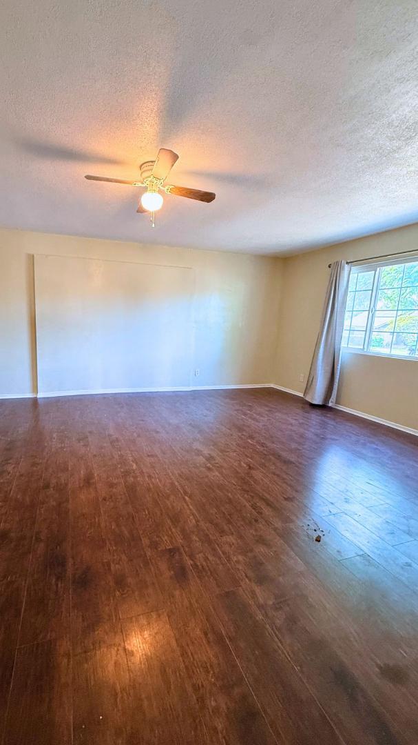 Building Photo - 1030 E Concourse St