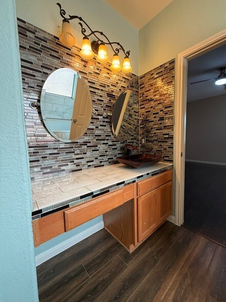 Building Photo - 23603 Maple Vista Ln