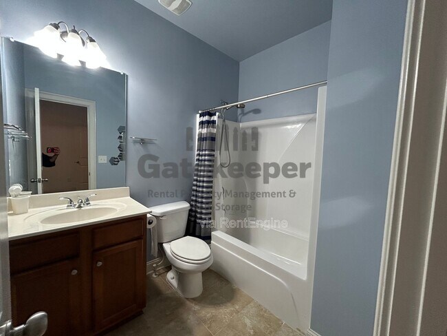 Building Photo - 60 Bayberry Hls