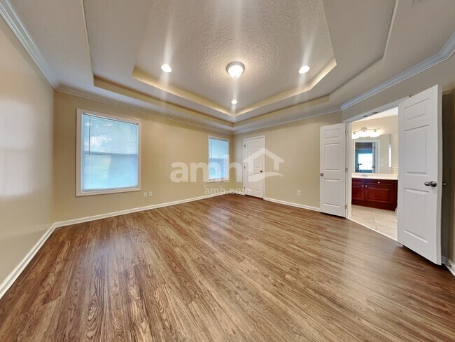 Building Photo - 13839 Victoria Lakes Dr