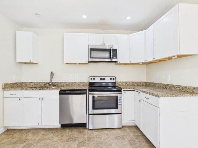 Building Photo - 604 W Vine St