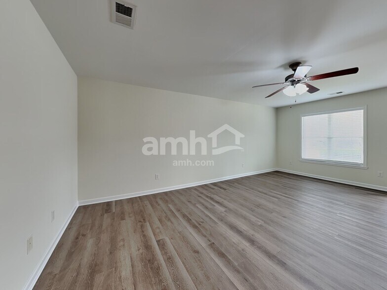 Building Photo - 4019 Tarrant Trace Cir