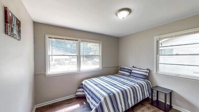 Building Photo - 160 Kittrell Dr SW