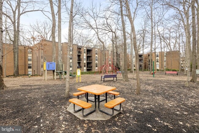 Building Photo - 3354 Woodburn Rd