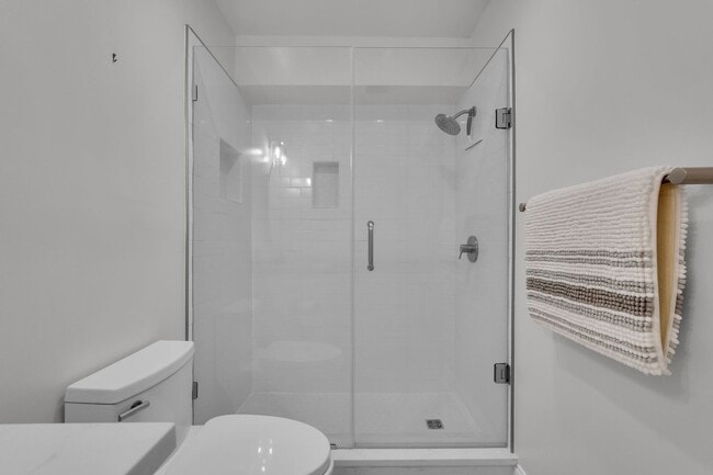 Building Photo - 702 Tattnall St