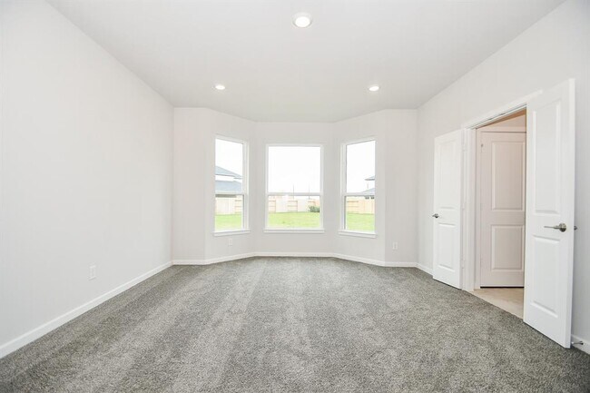 Building Photo - 21835 Erskine Peaks Pl