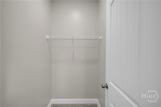 Building Photo - 1039 Meloney Dr