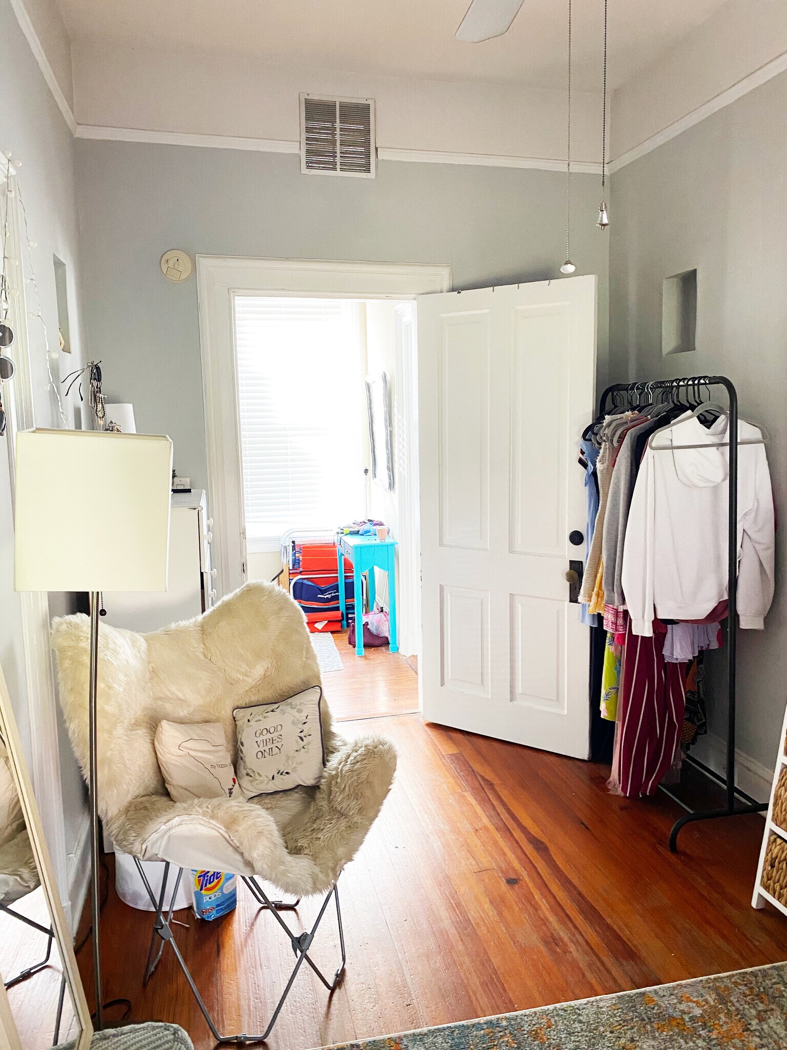 Seperate Small Study Room with Extra Closet Space - 206 Calhoun St