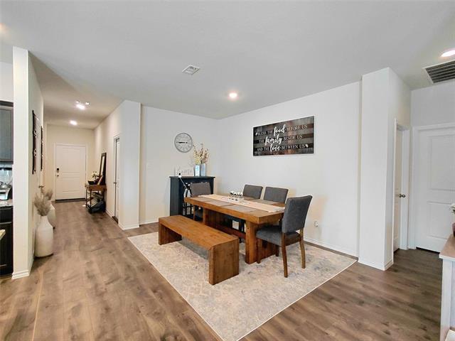 Building Photo - 2267 Vance Dr