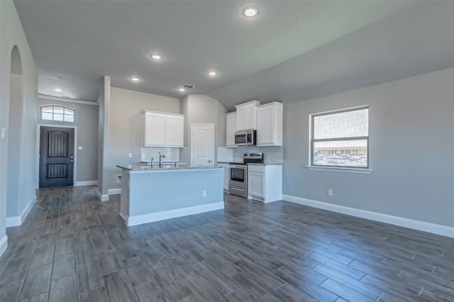 Building Photo - 422 Oleander Dr