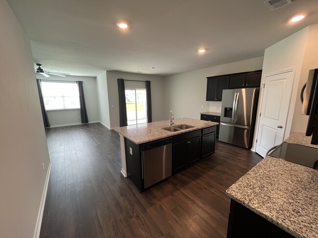 Building Photo - 108 Buttermere Wy