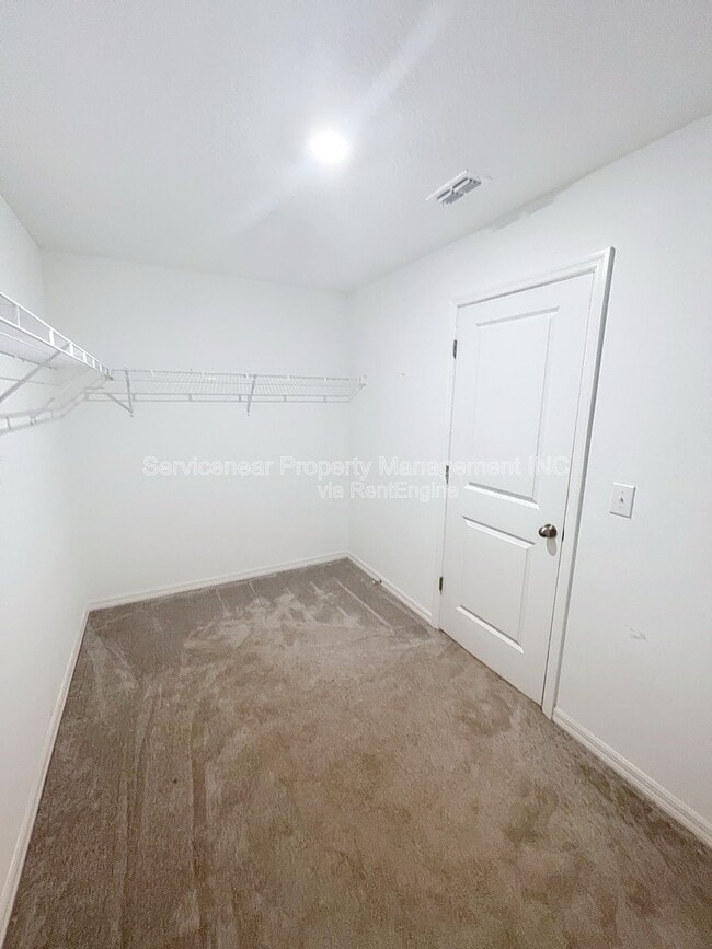 Building Photo - 10344 Alder Green Dr