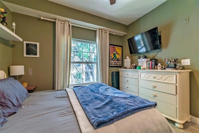 Building Photo - tampa