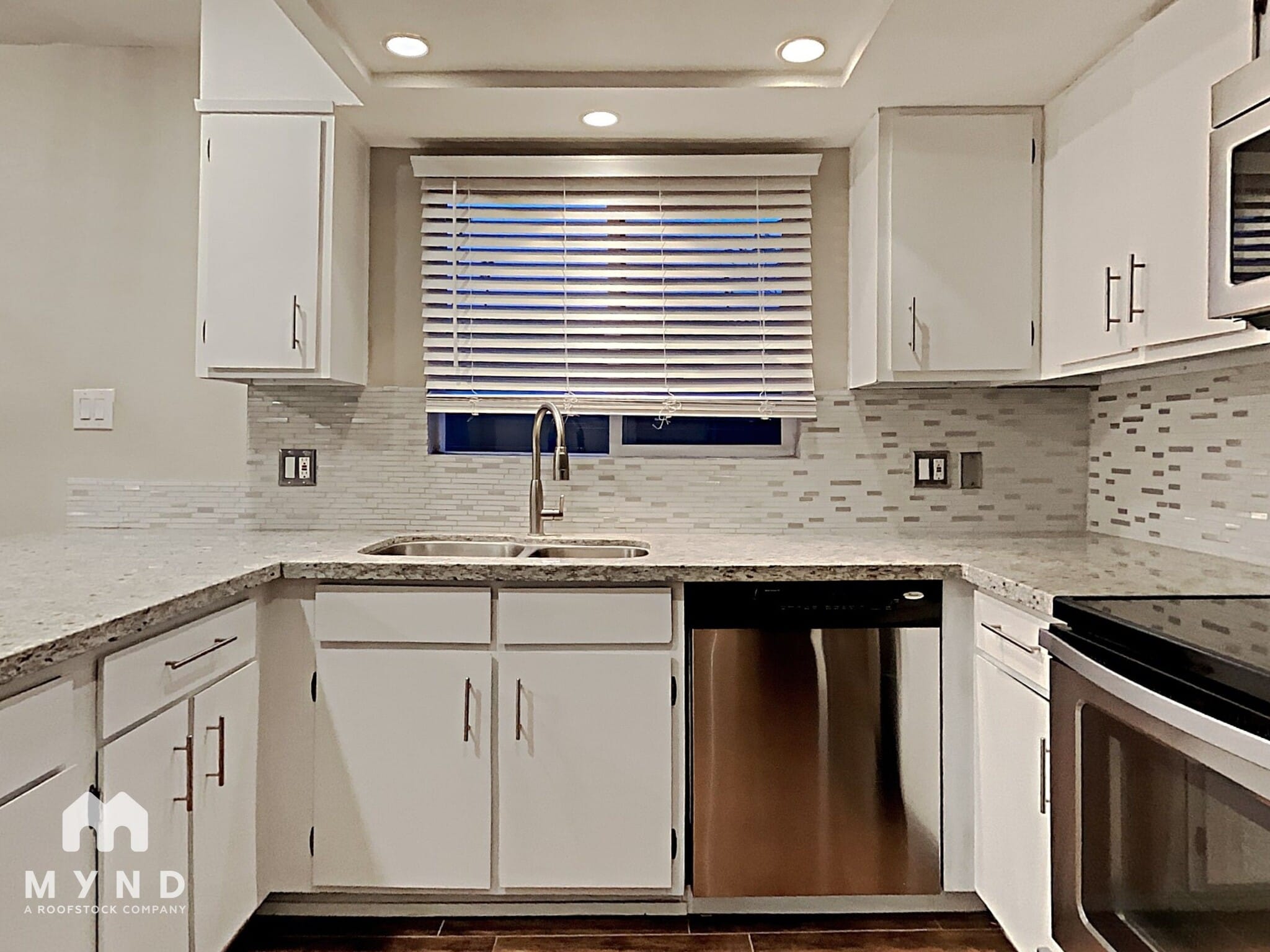 Building Photo - 8243 E Thomas Rd