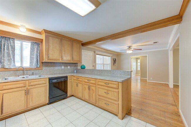 Building Photo - 4306 Spellman Rd