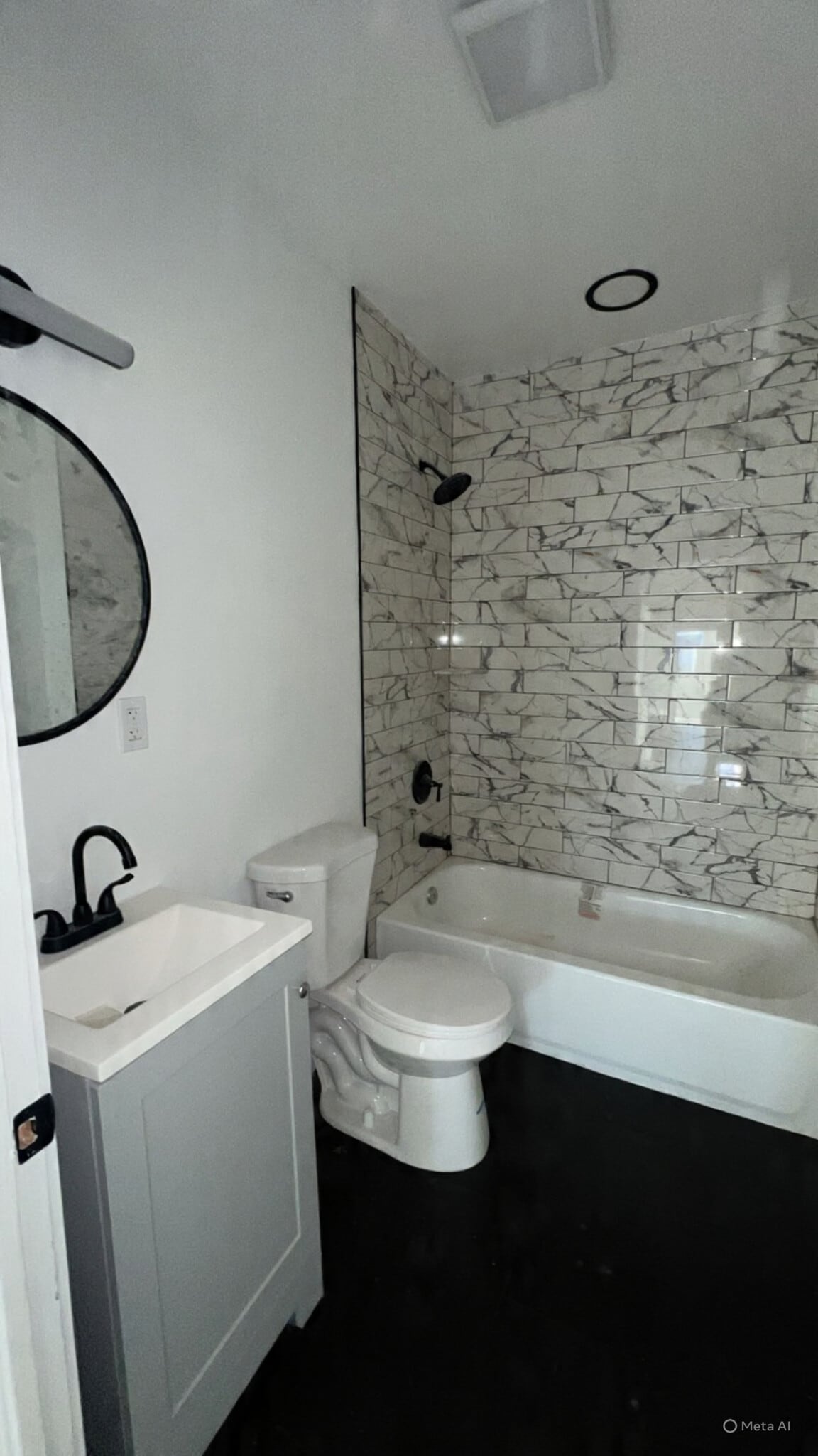 2nd Floor Unit (2bed) - 1132 W 8th St