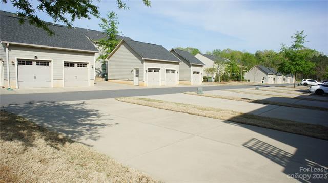 Building Photo - 4072 Zilker Park Dr