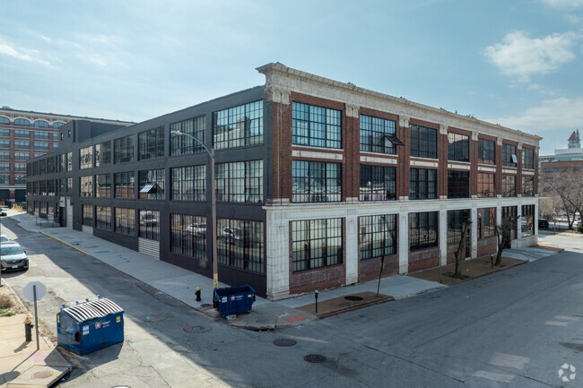 Building Photo - Lofts at the HUPP