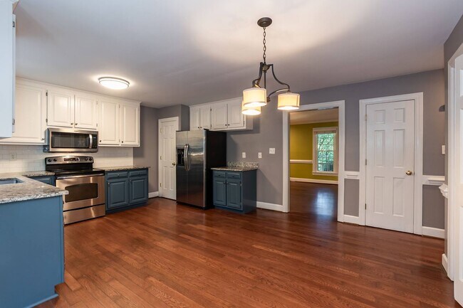 Building Photo - 7 Weathergreen Ct