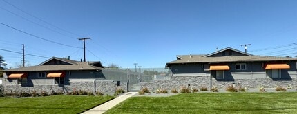 Building Photo - DON’T LIVE ABOVE OR BELOW ANYONE…NEWLY RENOVATED UNITS AND COMMUNITY.