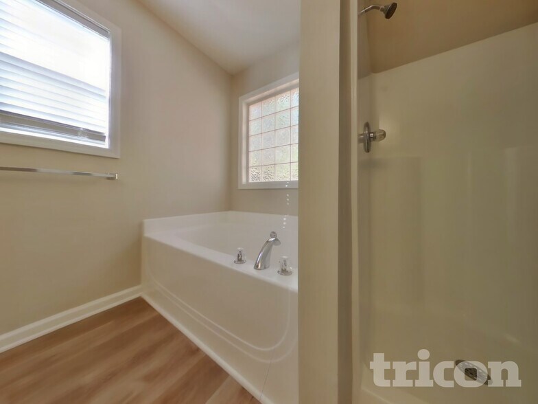 Building Photo - 177 Whetstone Way