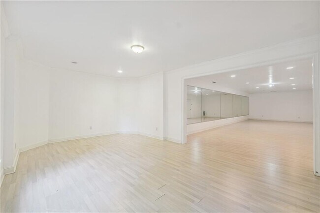 Building Photo - 1330 Atherton Park